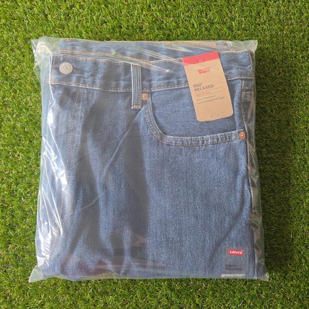 Levi's 550 Relaxed Fit 42x34 Men's Cotton Straight Leg Jeans Dark Stonewash NWT - Picture 3 of 7